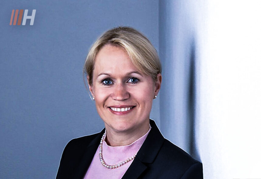 julia schwanholz